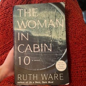 BOOK: The Woman in Cabin 10 by Ruth Ware